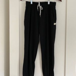 Women's Vuori Performance Jogger Black SMALL
